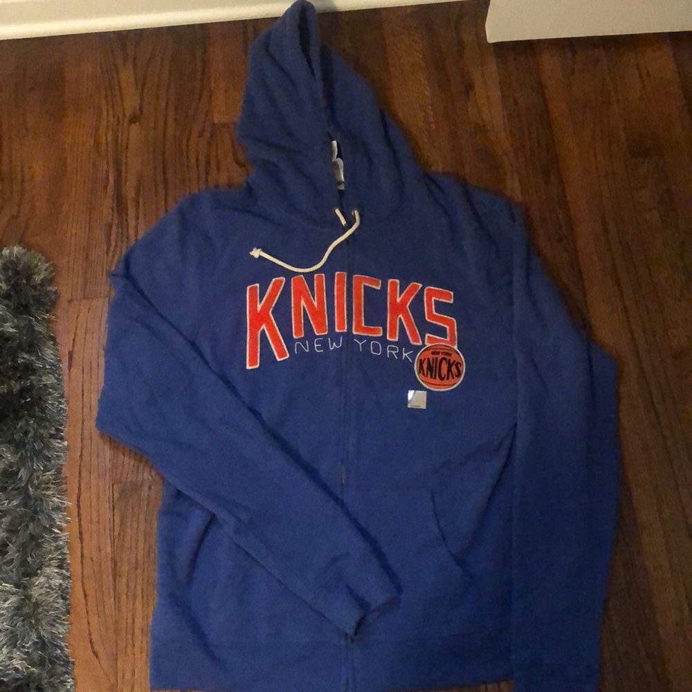 Knicks sweater